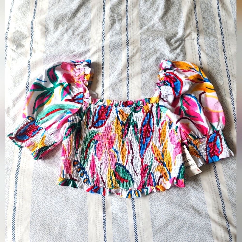 NWT Bar III Smocked Puff Sleeve Top